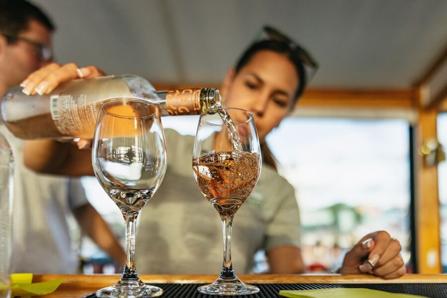 New York City: Sunset Yacht Cruise - Why a Sunset Yacht Cruise Is Worth Your Time in New York