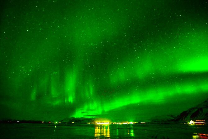 Northern Lights Yacht Cruise in Reykjavik - Onboard Wi‑Fi and live photo uploads in the middle of the night
