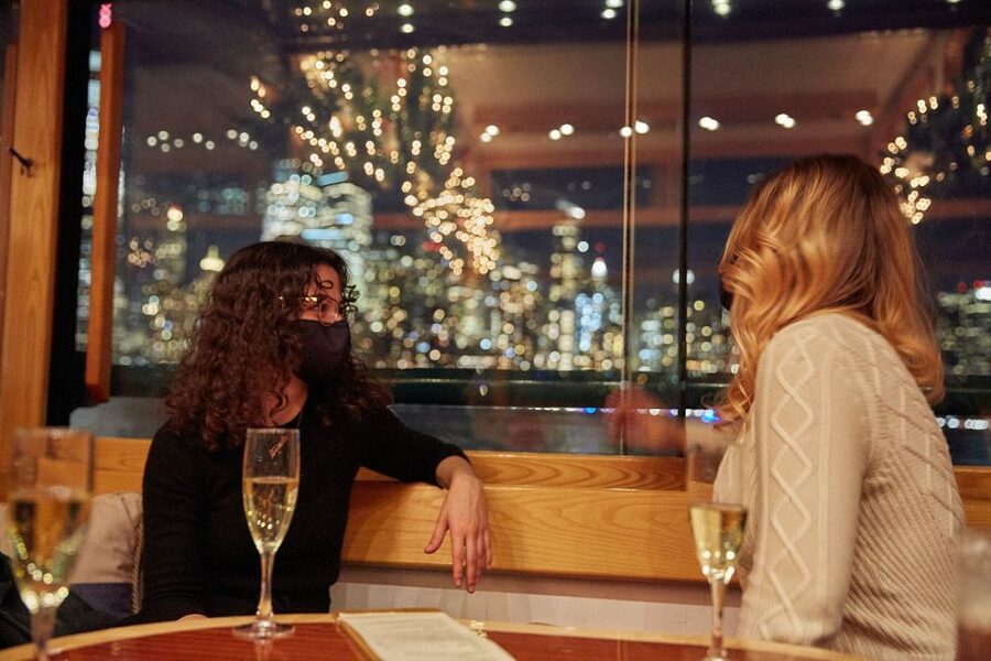 NYC: City Lights Yacht Cruise with Drink Included - The route: how the night unfolds along Lower Manhattan and the Statue of Liberty