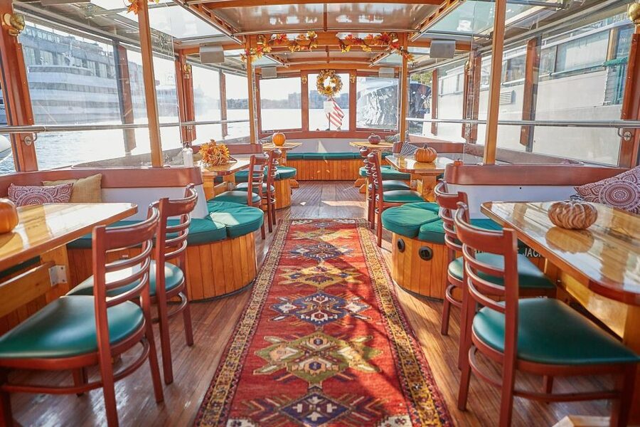 NYC: Evening Jazz Cruise on the Yacht Manhattan - Statue of Liberty and Ellis Island Views That Feel Close