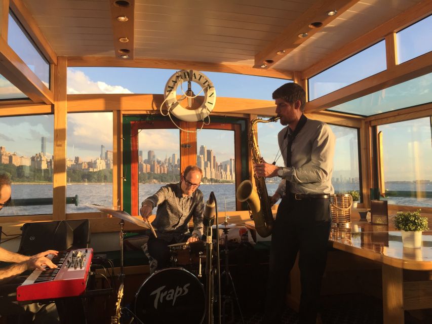 NYC: Evening Jazz Cruise on the Yacht Manhattan - Getting Ready: What to Bring and What to Expect Onboard