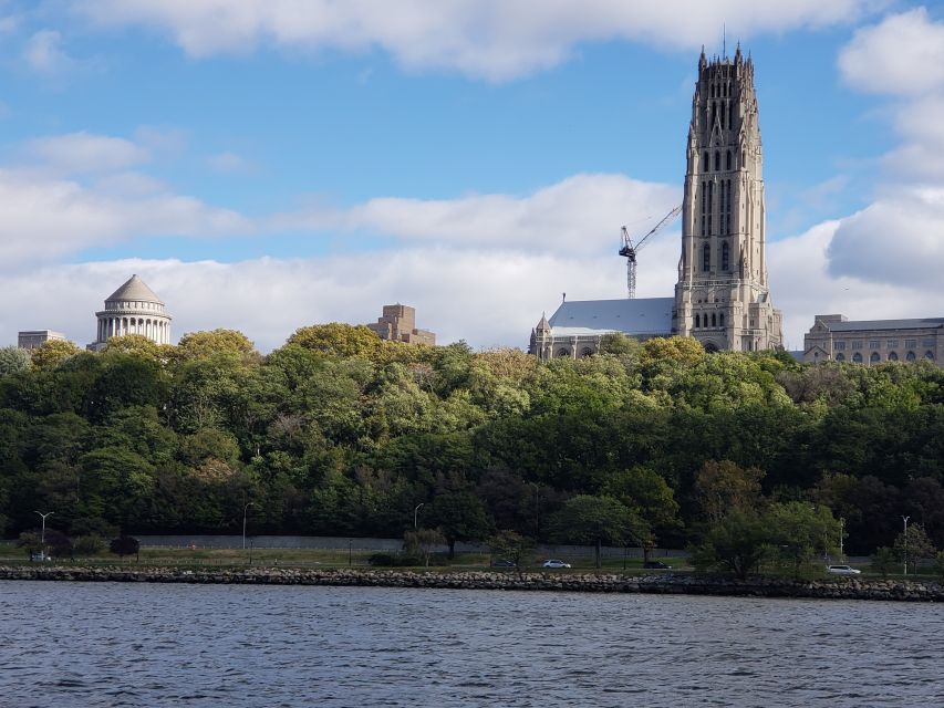 NYC: Hudson River Fall Foliage Yacht Tour - Chelsea Piers to the Hudson: Where your fall cruise really starts