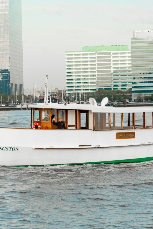 NYC: Hudson River Fall Foliage Yacht Tour - Drinks, comfort, and what to pack (so you enjoy every minute)