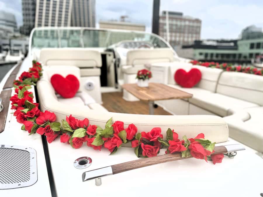 NYC: Statue of Liberty Private Yacht Tour - Pier 59 to Chelsea Piers: Getting Set for Smooth Sailing