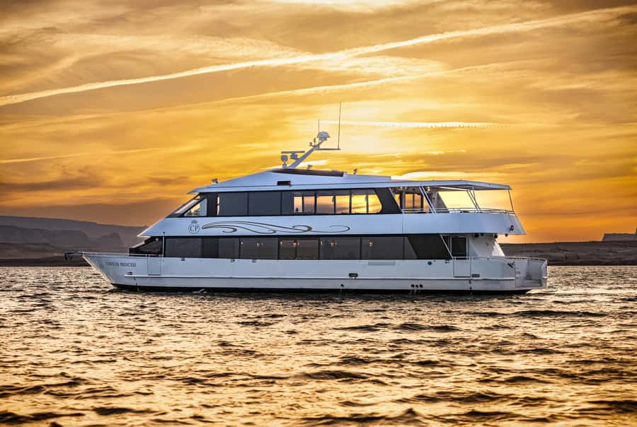 Page: Wahweap Bay Canyon Princess Yacht Dinner Cruise - Who should book, and who might want to skip it