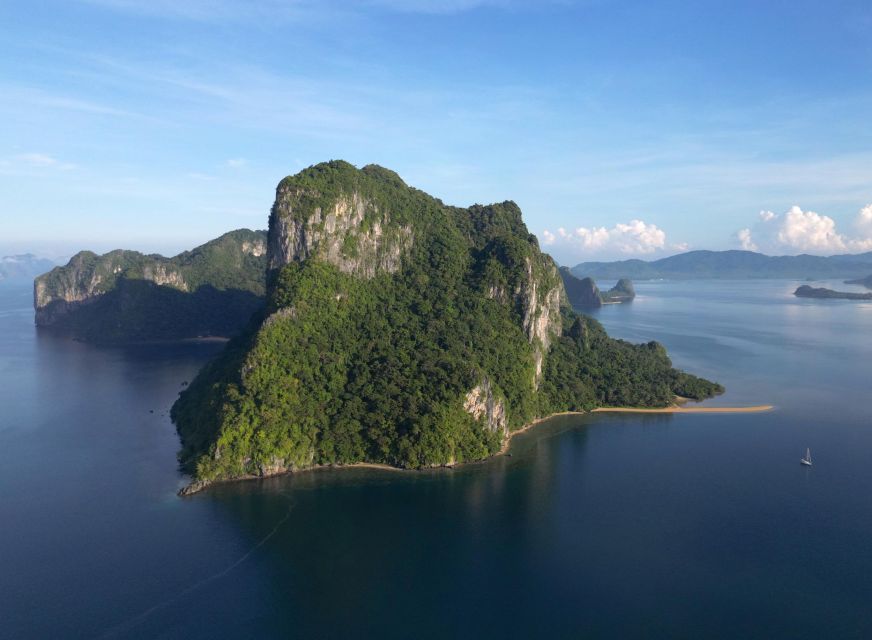 Palawan: Private Sailing Yacht Cruise in El Nido - Snorkeling gear and the rules that keep it fun