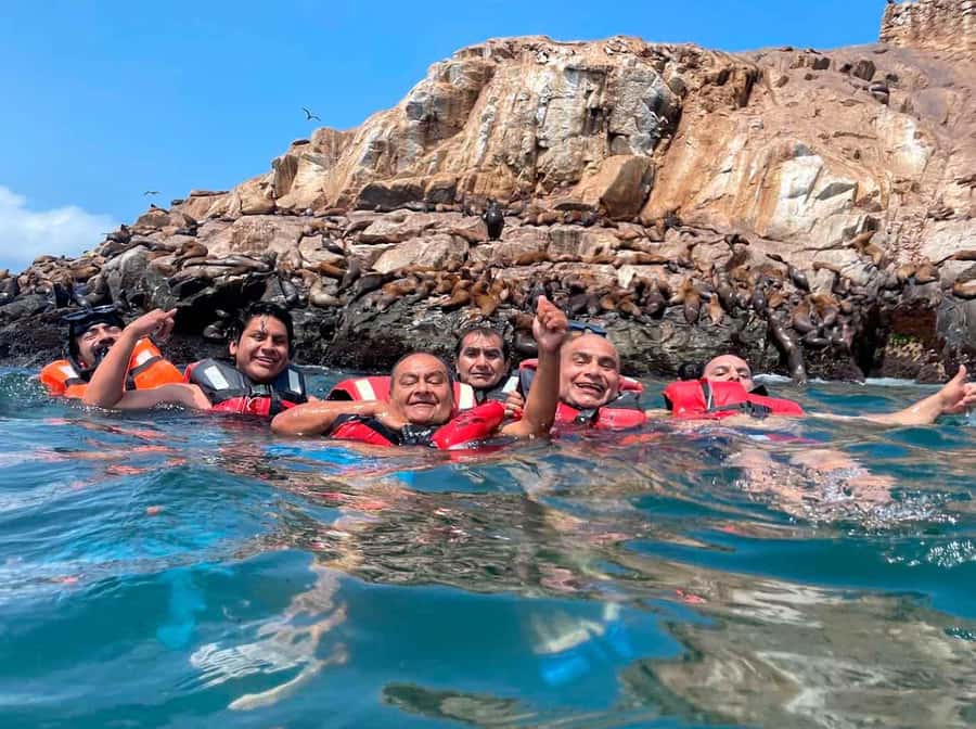 Palomino Islands Yacht Tour and swim alongside the sea lions - San Lorenzo Island: guided tour, photos, and a solid hour on land