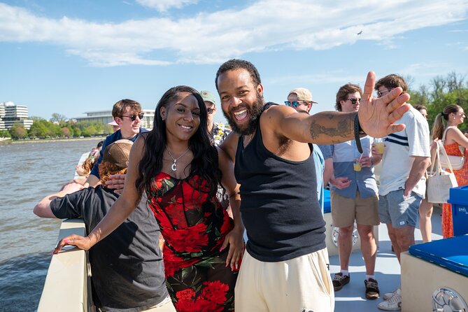 Party Yacht Cruise along Potomac River - Key highlights
