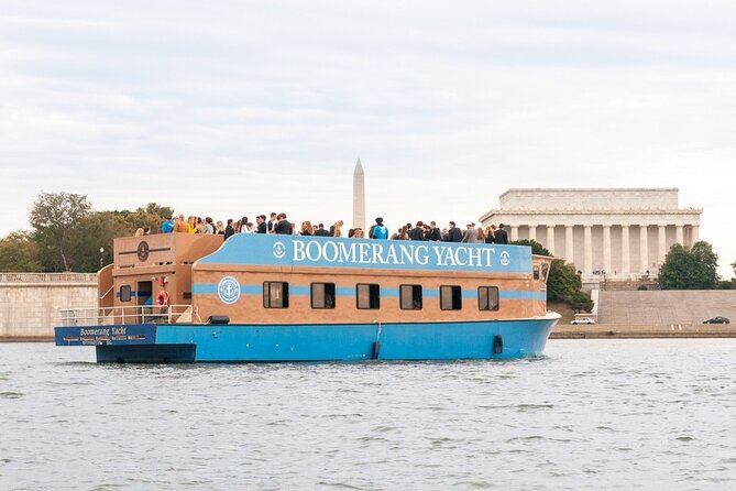 Party Yacht Cruise along Potomac River - Why this Potomac party cruise is a great first-night plan