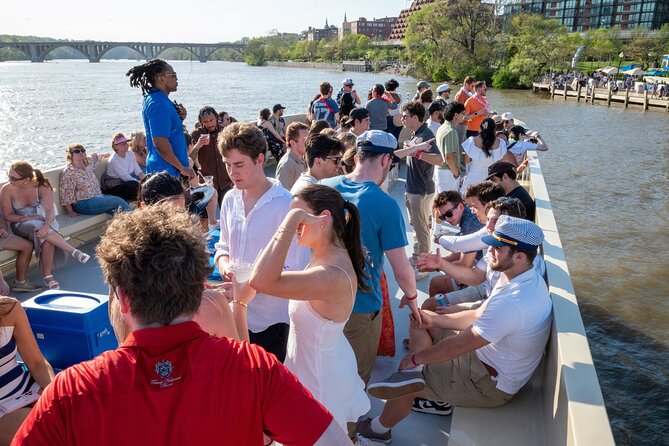 Party Yacht Cruise along Potomac River - Tidal Basin cruise: calm water views and the Jefferson Memorial moment