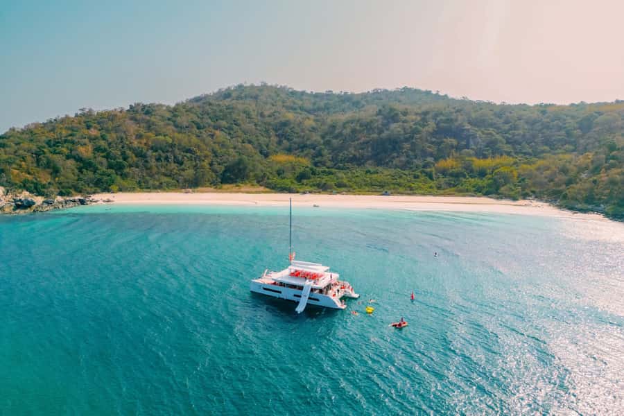 Pattaya: 3-Island Hopping Sunset Yacht & Buffet with Live DJ - Koh Phai: first island time, photos, and snorkeling gear you can actually use