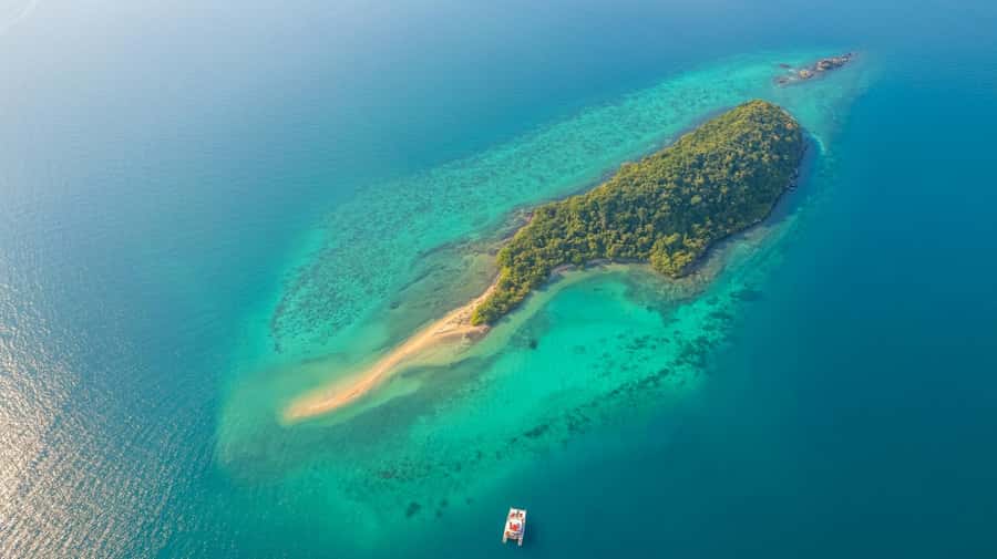 Pattaya: Full-Day 2 Islands Yacht Trip with Lunch and Sunset - A 7-hour Pattaya yacht day: pickup, cruising time, and sunset return