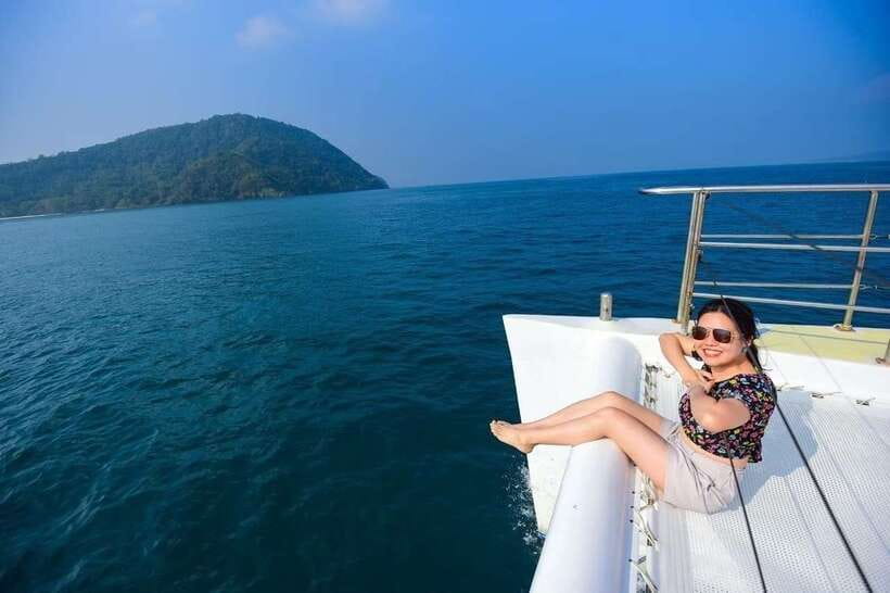 Phuket: Coral Yacht Boat Tour to Coral Island with Sunset - Banana Bay (Raya Noi) and Yanui Bay: Where Snorkeling Becomes the Point