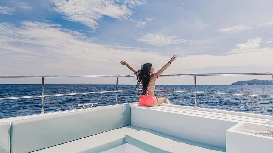 Phuket: Indigo Luxury Yacht to Phi Phi, Maya & Maithon - Stop 2: Maya Bay Beach Time and Free Activities
