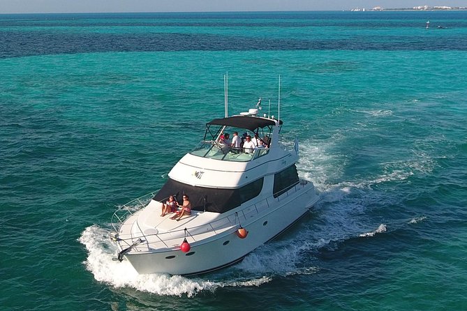 Playa Mujeres rent a Yacht 4hrs with Food and drinks aboard CA55 - Why a private yacht day actually fits Cancun best