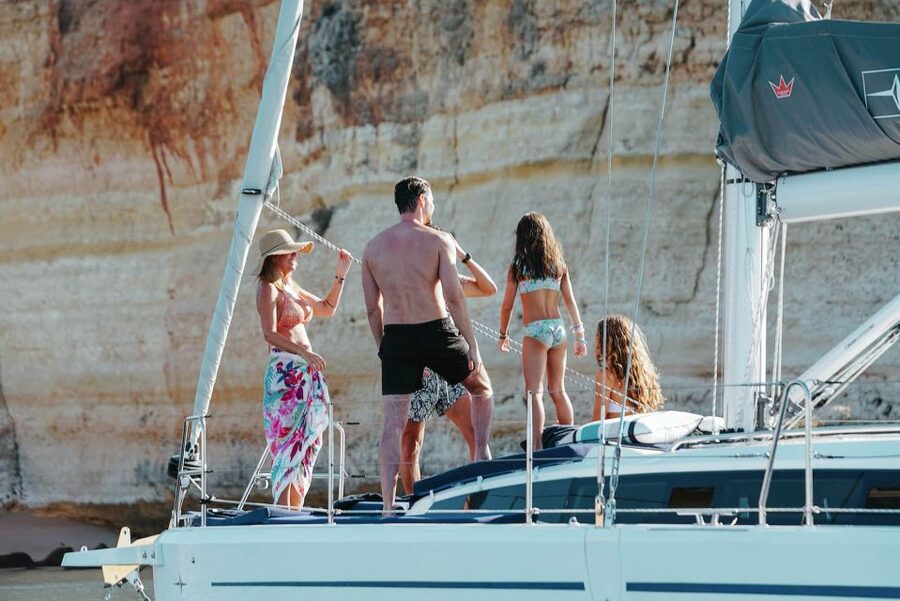Portimao: Full Day Luxury Sail-Yacht Cruise - The “skip the line” detail and how to plan your arrival