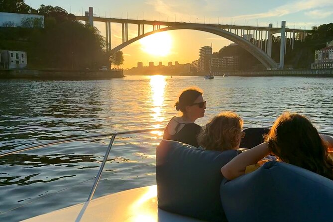 Porto: 6 Bridges Private Douro River Yacht w/ Food & Wine - Food and wine on board: what’s included and why it matters