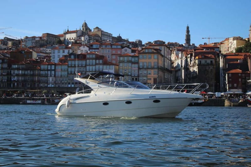 Porto: 6 Bridges Yacht Cruise with Local Wine & Snacks - Freixo Marina Start: Welcome Drink and a Calm First Look