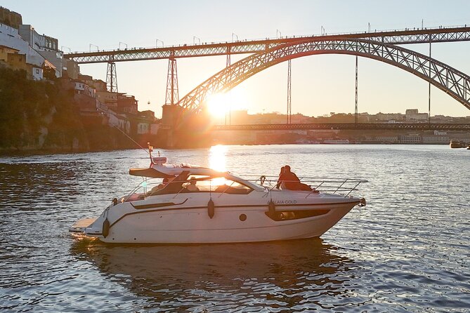 Porto: Luxury Yacht Cruise with Wine Tasting & Snacks - The Crew Factor: Friendly Hosts, Warm Covers, and Great Bridge Explanations