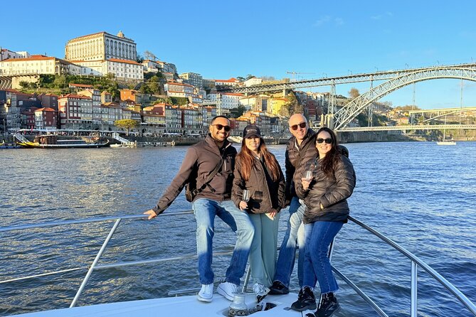 Porto: Luxury Yacht Cruise with Wine Tasting & Snacks - Timing Your 2 Hours: Sunsets, Light, and Why the 3:00 Slot Works