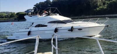 Porto: Luxury Yacht Tour of the 6 Bridges and Douro Estuary - Boarding in Vila Nova de Gaia: Start the Trip With Sangria and Calm