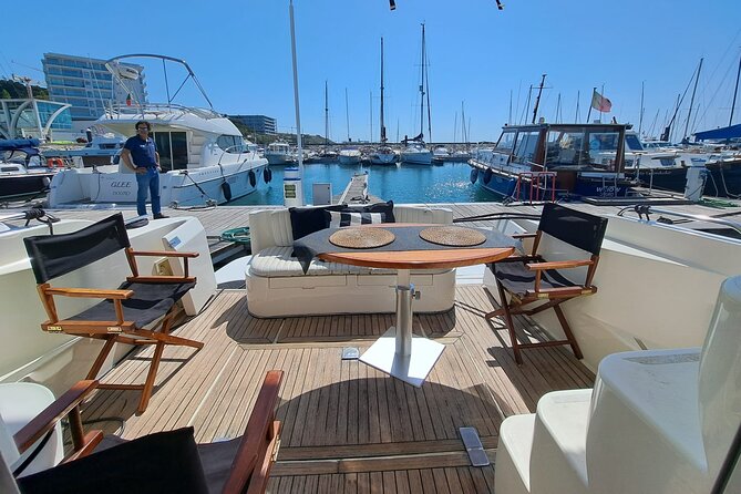 PORTO : Premium Yacht Tour – 6 Bridges & Douro Estuary Reserve - Premium-Feel Details: Clean Yacht, Music, and a Calm Onboard Vibe