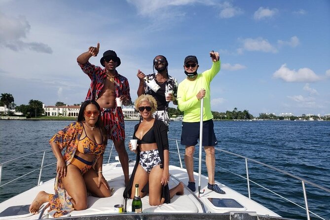 Premium Miami Yacht Tour Experience: Captain, Champagne & Party! - Biscayne Bay Cruise: Dolphins, Manatees, Beaches, and Quiet Water Views