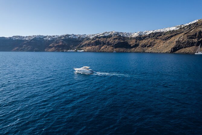 Private all included yacht Tour in Santorini - Snacks, drinks, photos, and the small details that make it feel worth it