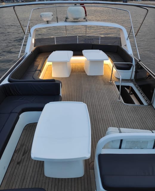 Private Bosphorus Yacht with Local Guide and Snacks - Bosphorus Strait and Bosphorus Bridge: The Photo Moment Zone