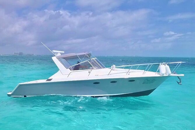 Private Cancun Yacht Tour 42ft up to 8 pax - Meeting at Calle Sunset Marina and Getting Oriented Fast
