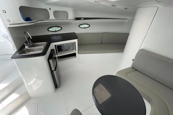 Private Cancun Yacht Tour 42ft up to 8 pax - Who This Yacht Charter Is Best For in Cancun