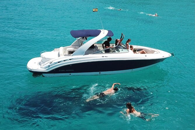 Private Charter 30ft Sports Yacht - Key things that make this yacht charter work