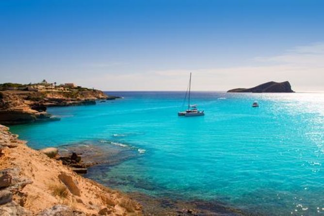 Private Charter 30ft Sports Yacht - A private 30ft sports yacht in Ibiza: what you’re really buying
