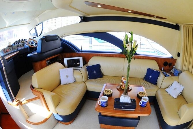 Private Charter Yacht: Dubai Marina, Atlantis And Burj al Arab - Burj Al Arab from the sea: when 3 hours makes sense