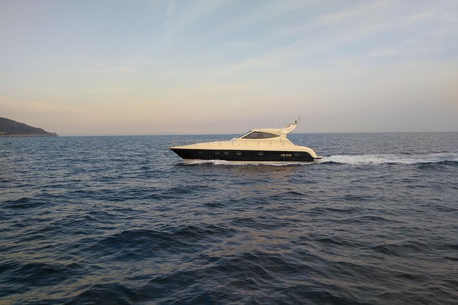 Private Cruise around Capri - yacht 50' - Price and value: what $3,488.50 really buys you