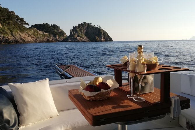 Private Cruise from Naples to Capri and Amalfi Coast - yacht 40' - Key reasons this cruise is worth your time