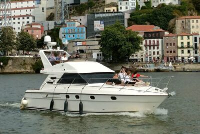 Private Cruise on Luxury Yacht in Porto - Setting off from Marina da Afurada (and timing your day)