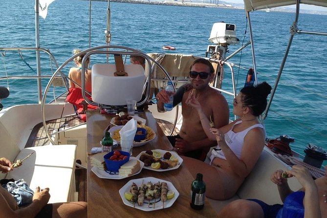 Private cruise with a sailing yacht Koursaros - The Koursaros stop: beaches, swimming, and snorkeling time