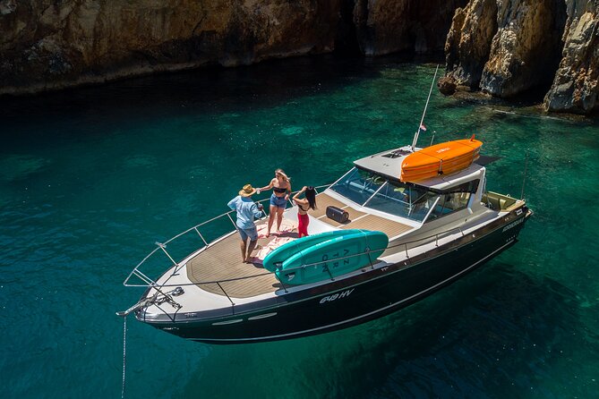 Private custom Blue & Green Cave tour with yacht from Hvar town - Key things you’ll care about before you go