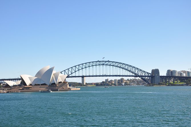 Private Essential Sydney Tour Including Lunch at the Cruising Yacht Club of Australia - Your guide matters: what the experience seems to prioritize