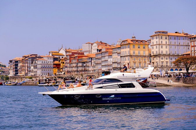 Private experience in the Douro (1 to 10 people) on a yacht just for you - Dom Luís I photo stop: when you actually get the shot