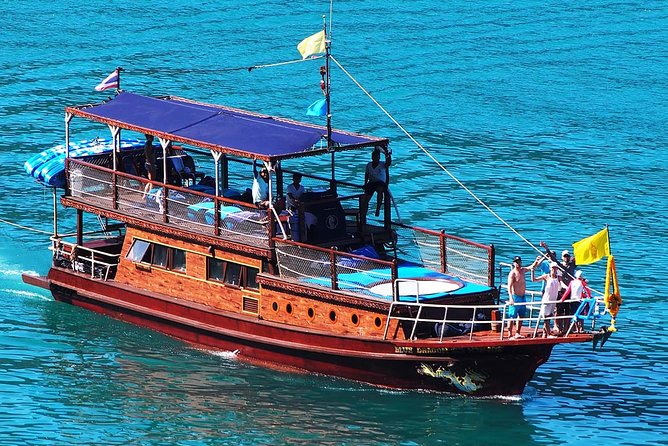 Private Full-Day Blue Dragon Yacht to Angthong National Marine Park - From Five Islands to Blue Lagoon, it’s built for variety