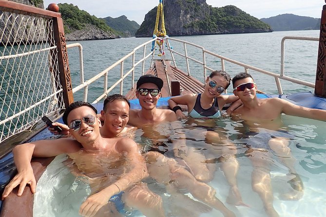 Private Full-Day Blue Dragon Yacht to Angthong National Marine Park - Lunch day on limestone islands: scenery plus fuel