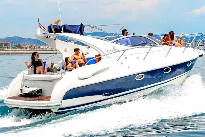 Private Gobbi Yacht Charter in Barcelona - What happens during the 2 hours on the water