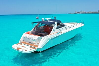 Private Luxury Yacht 55FT Rental in Cancun - Where you meet: Cenzontle on Kukulcan Boulevard (and what to do first)