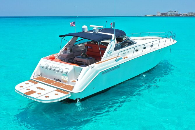Private Luxury Yacht 55FT Rental in Cancun - Isla Mujeres: Playa Norte and Punta Sur without the hassle