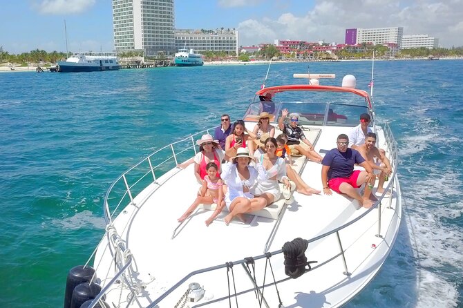 Private Luxury Yacht 55FT Rental in Cancun - Lounge factor: sound systems, music, and how people actually enjoy the time