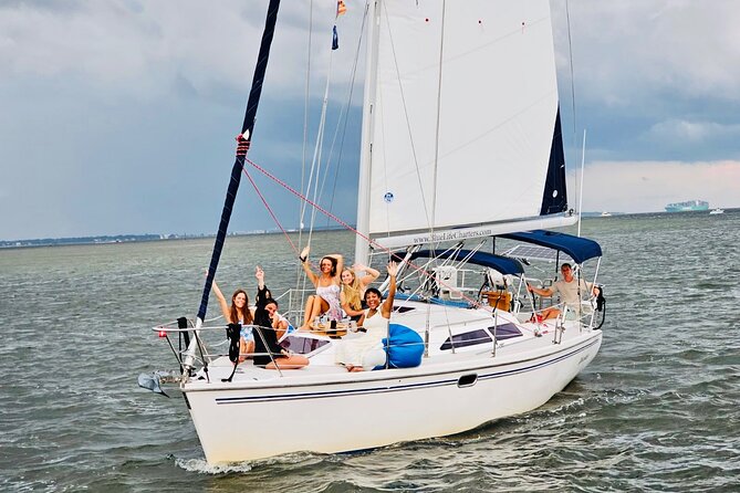 Private Luxury Yacht Charters, BYOB & Dolphins - The 2.5-hour route: what happens from first sail to sunset views
