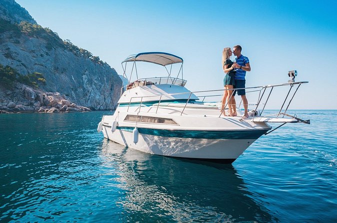 Private Luxury Yacht Tour From Alanya - Snorkeling and swimming in warm turquoise water