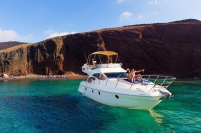 Private Motor Yacht Cruise with BBQ, Open Bar & Transfers - Red Beach and White Beach: the two stops that do the heavy lifting